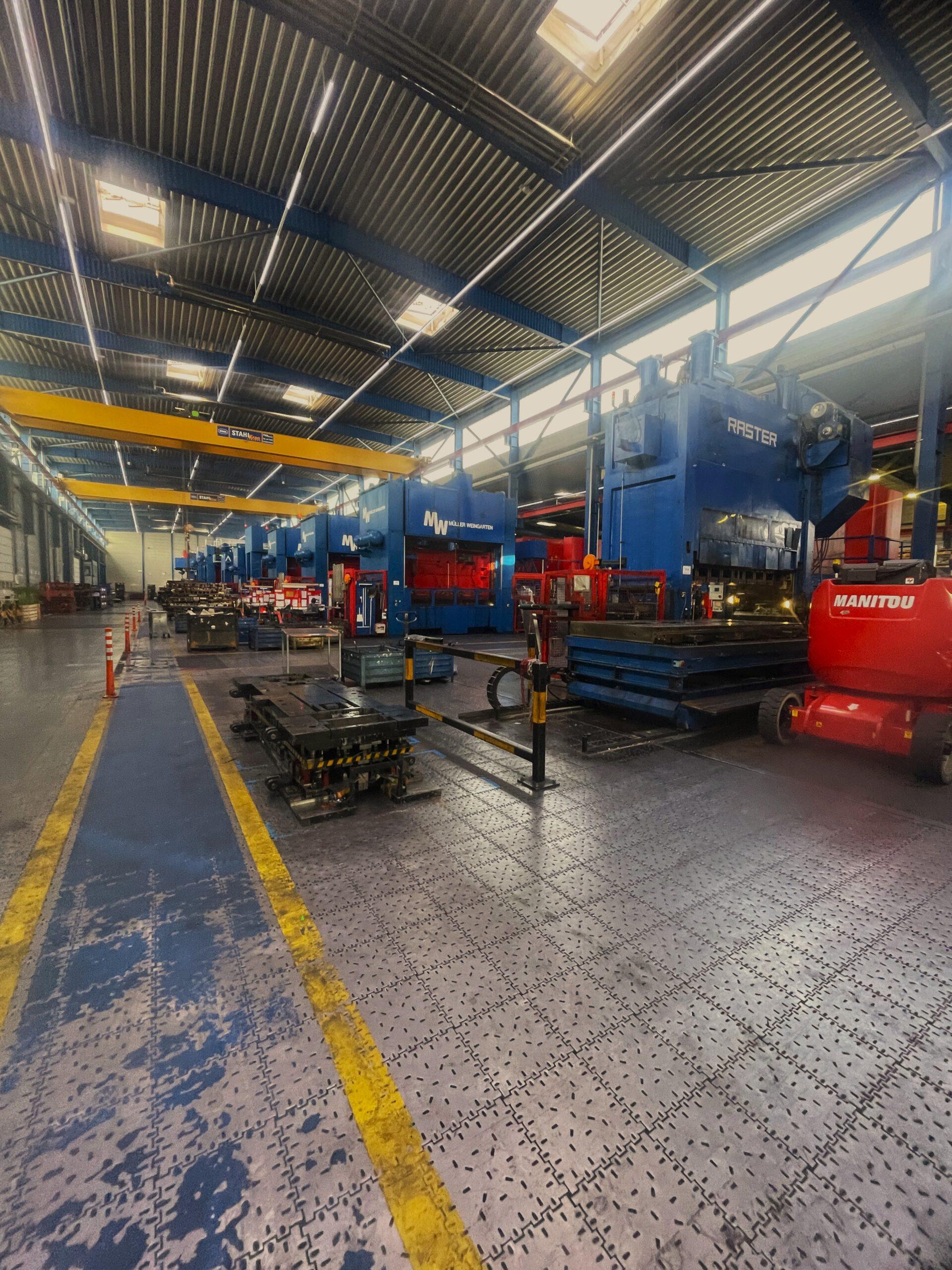 Präventive Wartung für zuverlässige Stanzautomaten